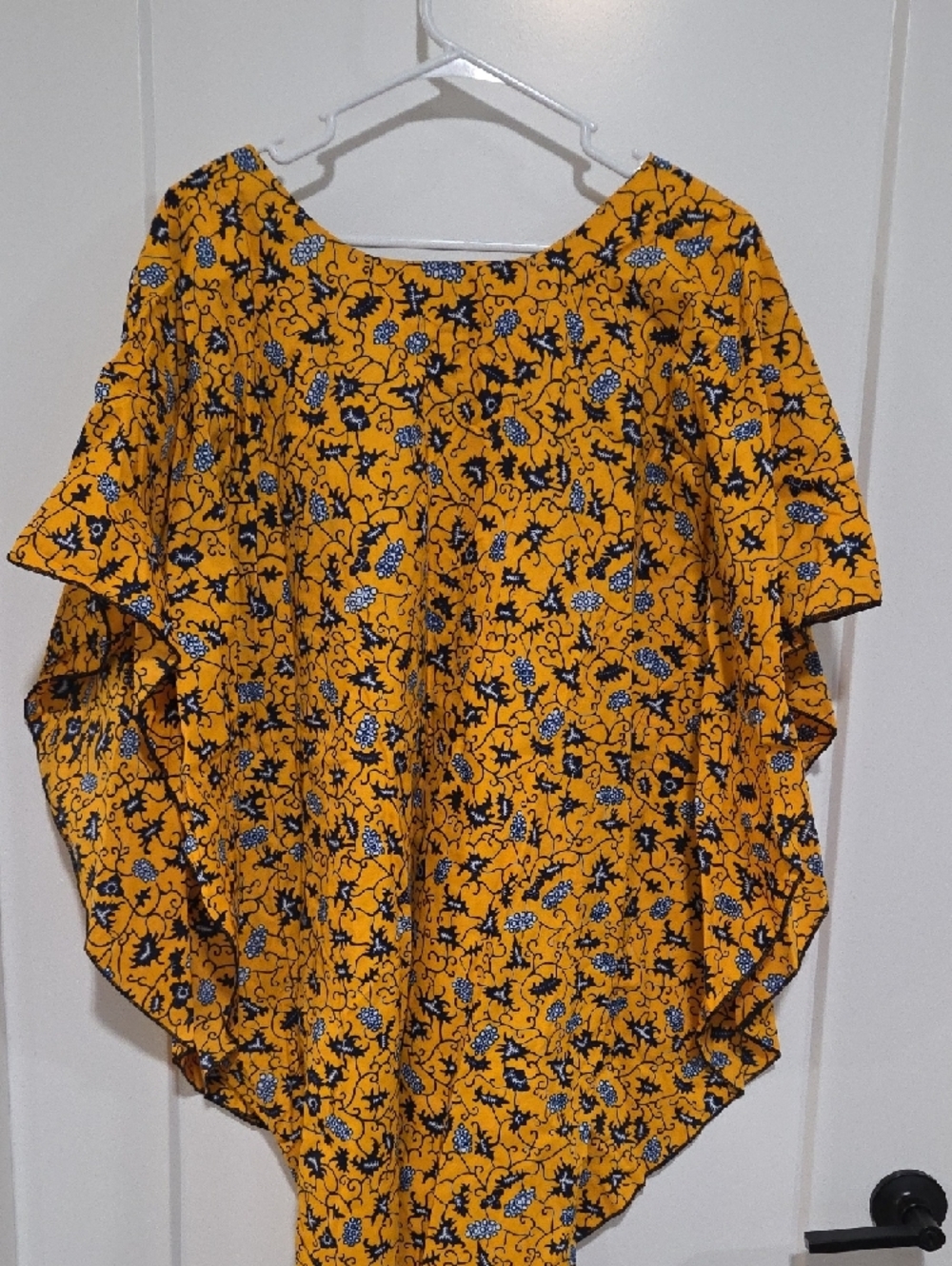 Women’s Yellow Ankara Top - Picture 2 of 2